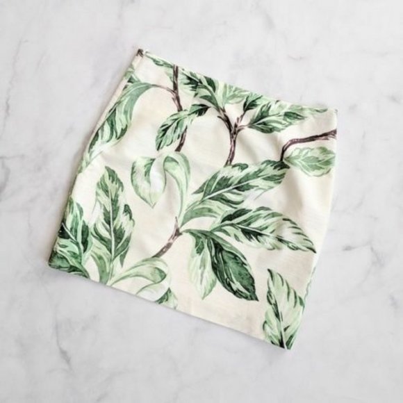 Ann Taylor - Cream & Green Leafy Mini Skirt $79 - Picture 4 of 6